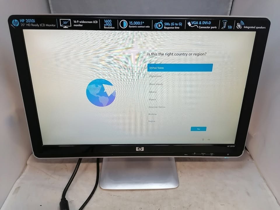 20" HP 2010i LCD Monitor