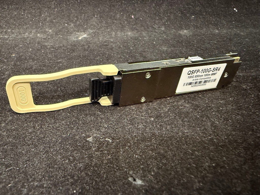 ***New*** Arista Compatible QSFP-100G-SR4 100G 850nm 100m Optical Transceiver