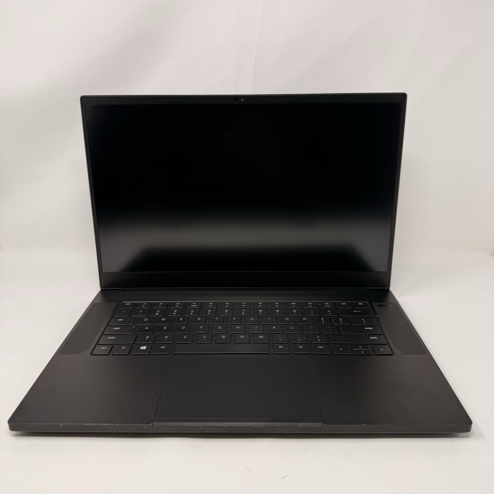 Razer Blade 15 (2020) - Advanced - i7-10875H - FOR PARTS, AS/IS
