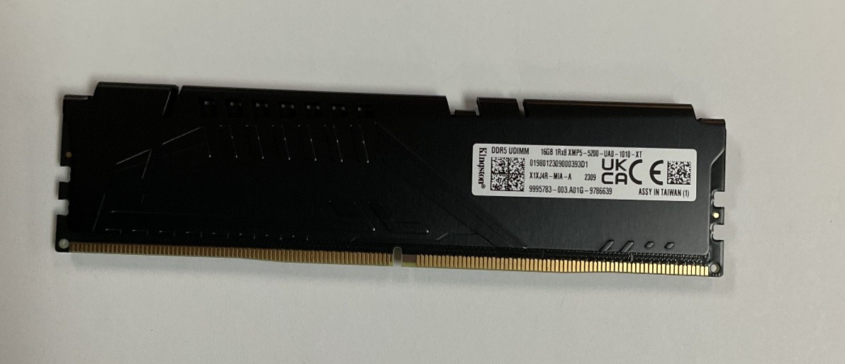 16GB 1RX8 PC5-5200U UDIMM Kingston Fury part # X1XJ4R-MIA-A Desktop RAM