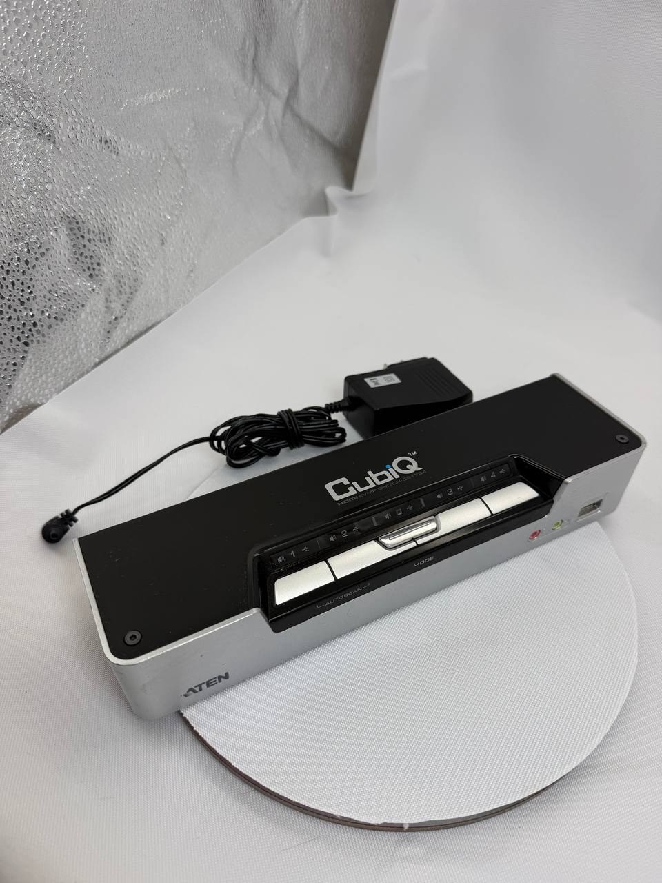 ATEN CubiQ CS1794 4-Port HDMI USB 2.0 KVMP Switch with Audio + Power Supply