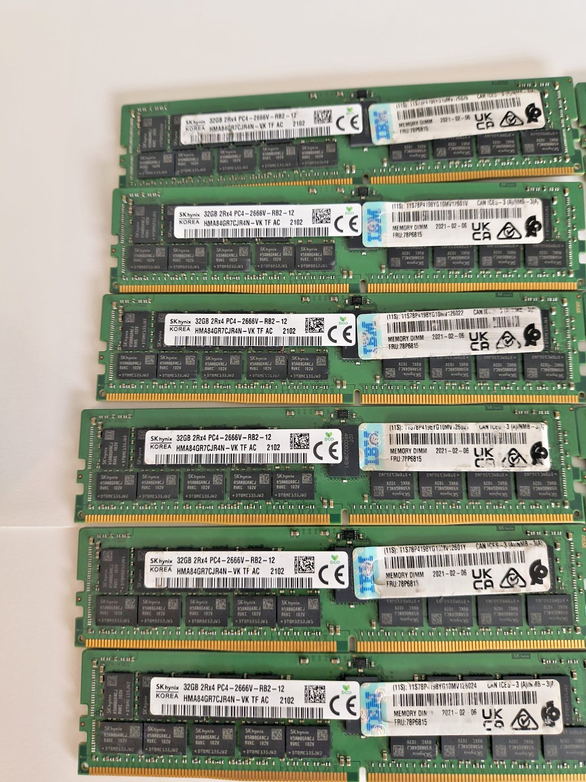 SK Hynix 32GB(1x32GB) 2RX4 PC4-2666V-R DDR4 ECC Memory RDIMM HMA84GR7CJR4N-VK