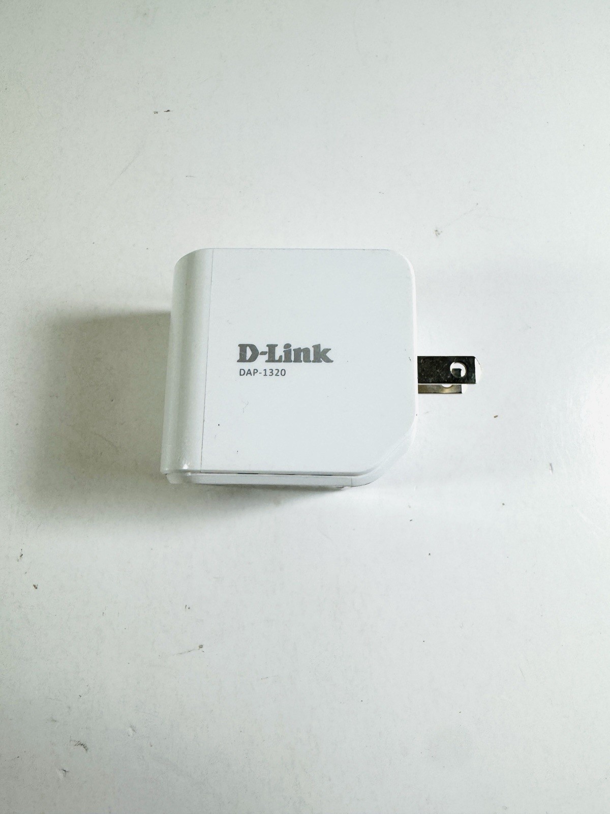 D-Link Wireless Range Extender N300 DAP-1320, used, in good condition EL6