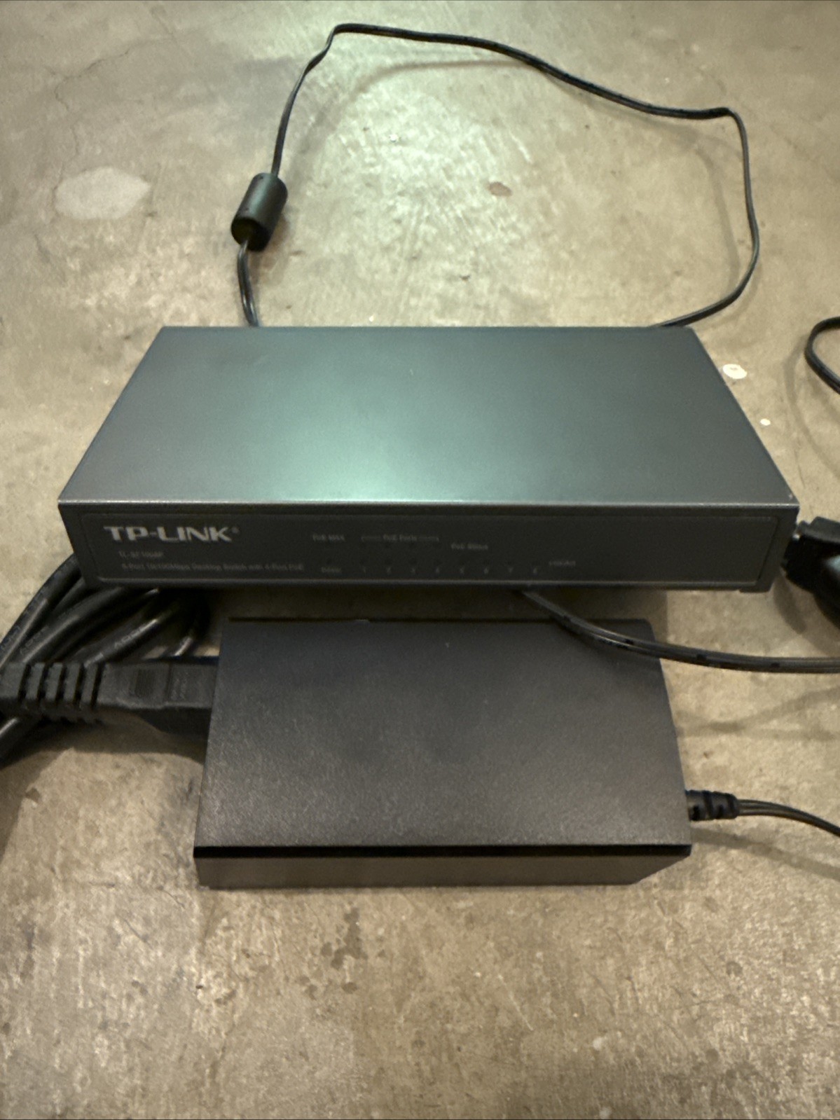 TP-LINK Technologies TP-Link (TL-SF1008P) 8-Ports External Switch Managed