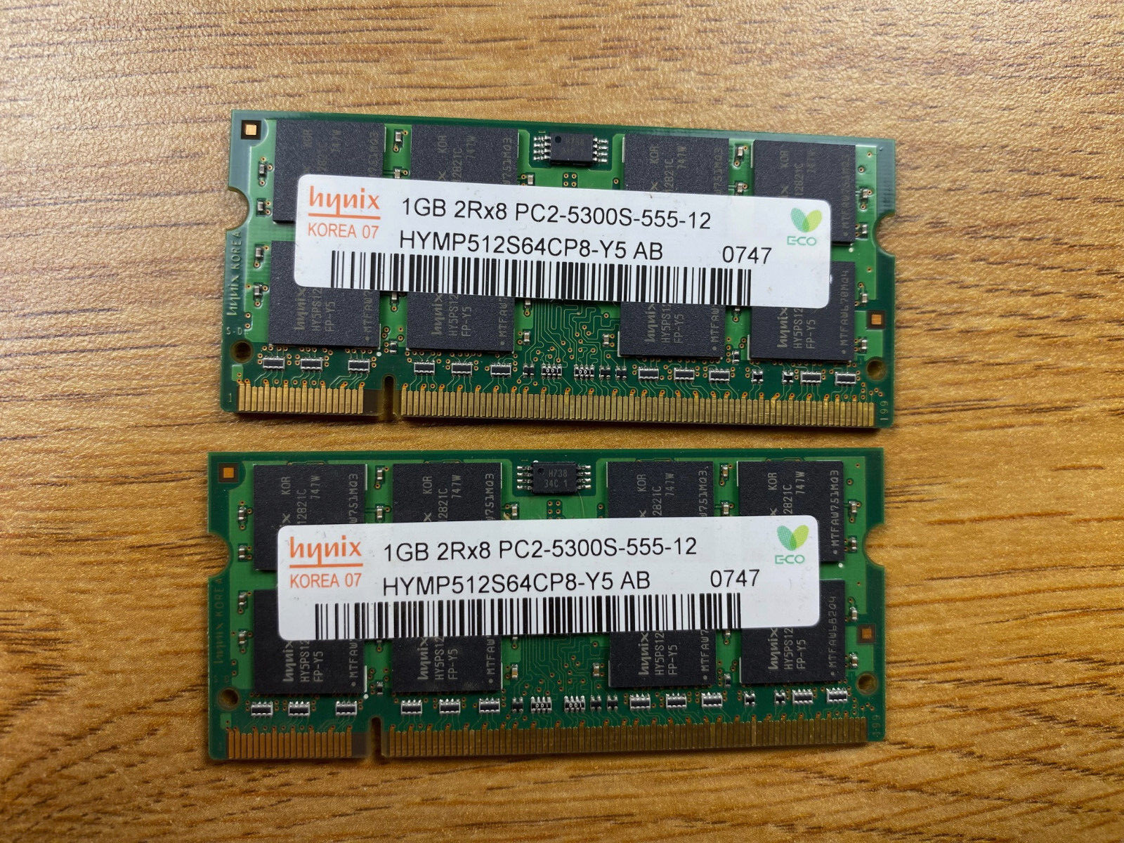 Lot of 2 Hynix 512MB 2Rx16 PC2-5300S-555-12 HYMP564S64CP6-Y5 AB-T 0751