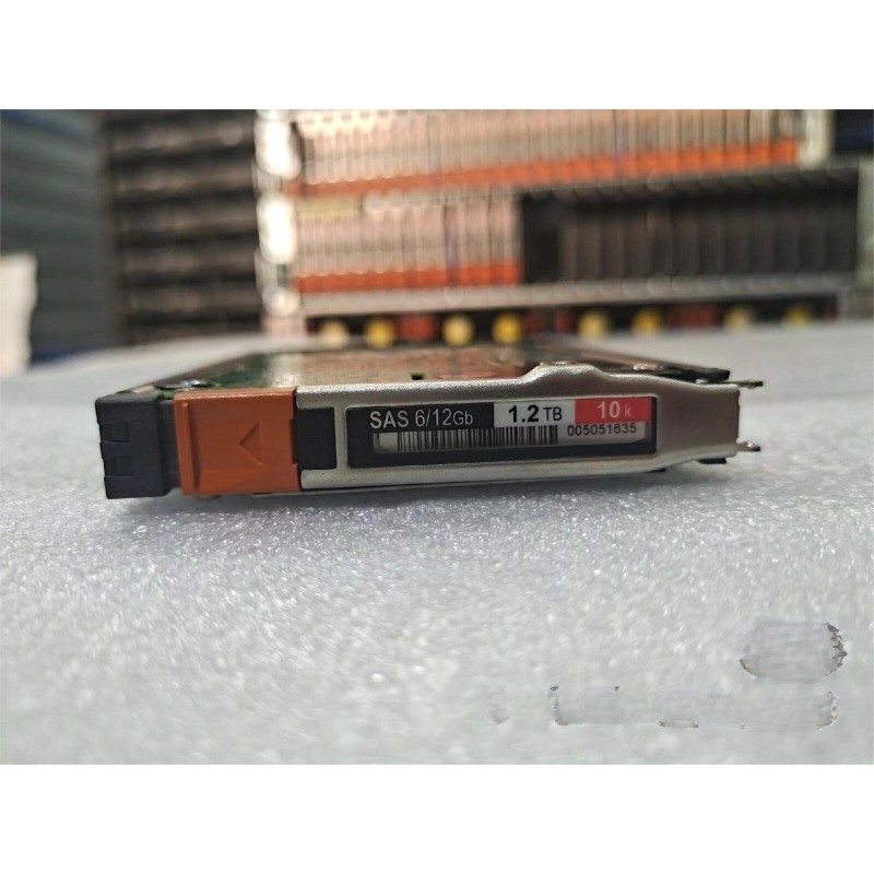 EMC UNITY 005051635 1.2TB 10K 12GBps 2.5" SAS HDD 005051632 005053141 Hard Disk
