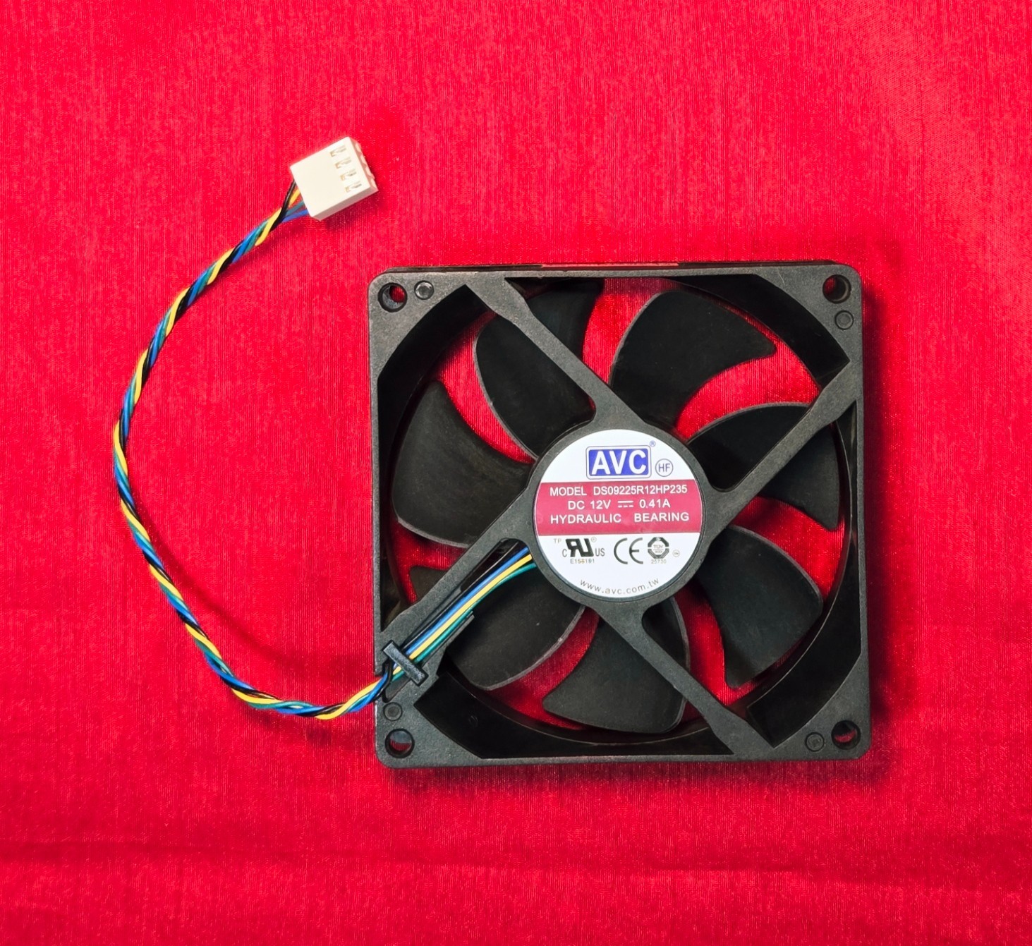 AVC DS09225R12HP235 92mm 4-Pin PWM Cooling Fan 12V 0.41A FRU 03X3717
