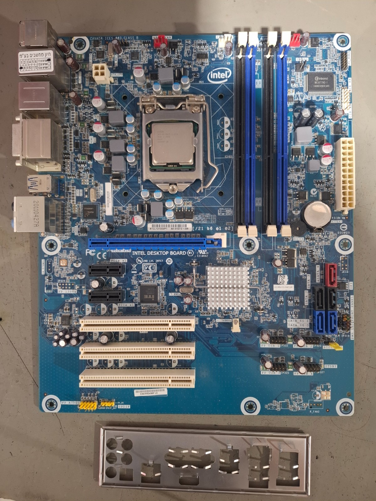 INTEL DH67CL, AA G10212-205, LGA1155, Motherboard +CORE i3-2120 3.30GHz +I/O
