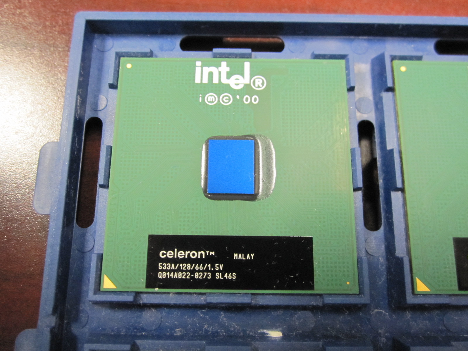 Vintage Intel Celeron 533A 66MHz/128KB/Socket 370 CPU RB80526RX533128 SL46S