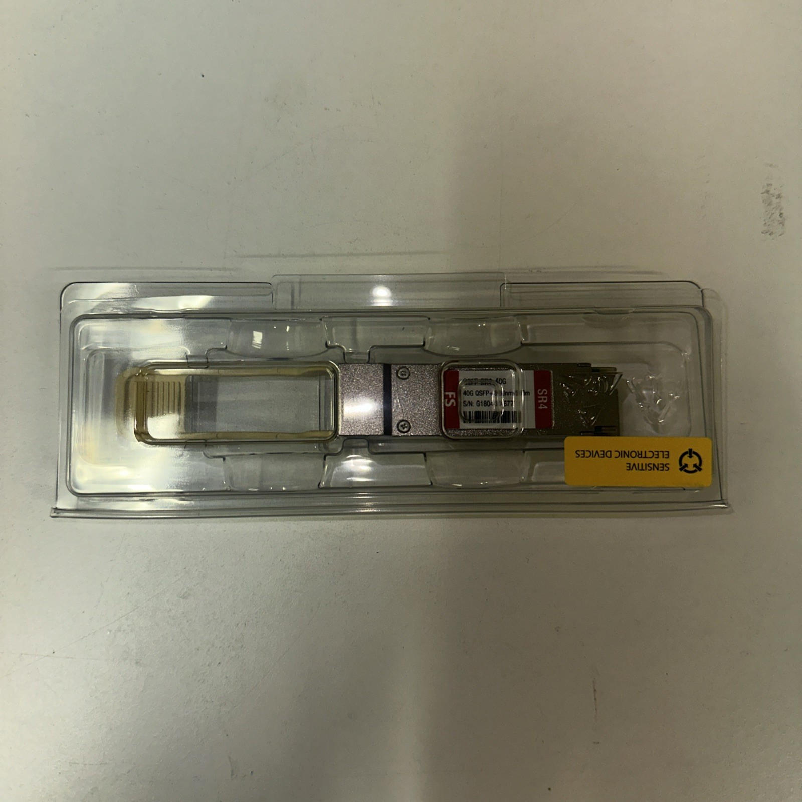 Fiberstore 40GBASE-SR4 QSFP+ 850nm 150m DOM MPO-12/UPC MMF Optical Transceiver