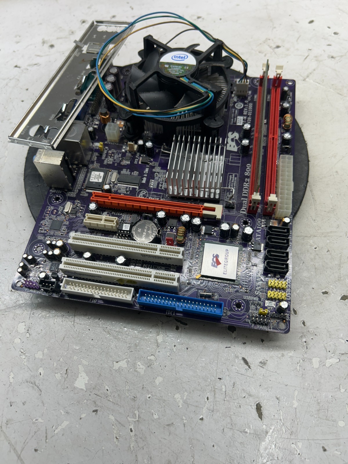 ECS G31T-M Intel Pentium Dual E2180 2.00GHz 1GB