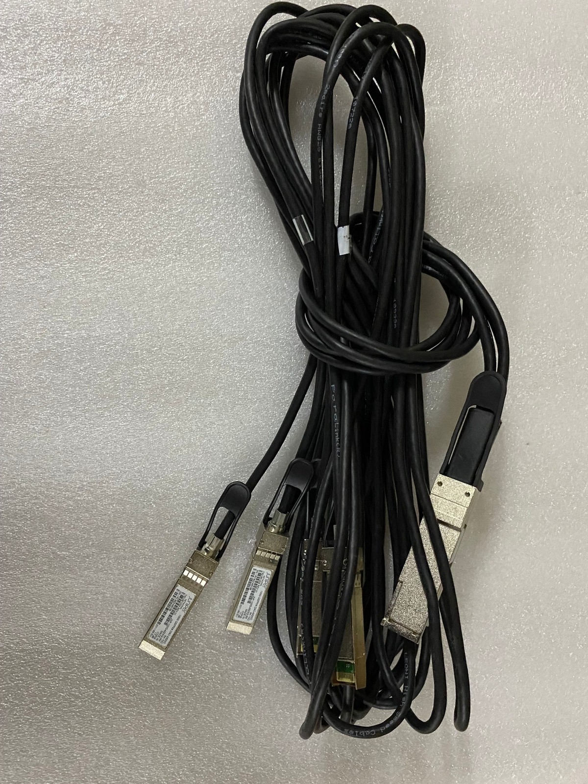 1pcs Juniper 740-061003 JNP-100G-4X25G-3M 100G QSFP28 to SFP28 4x25G Cable