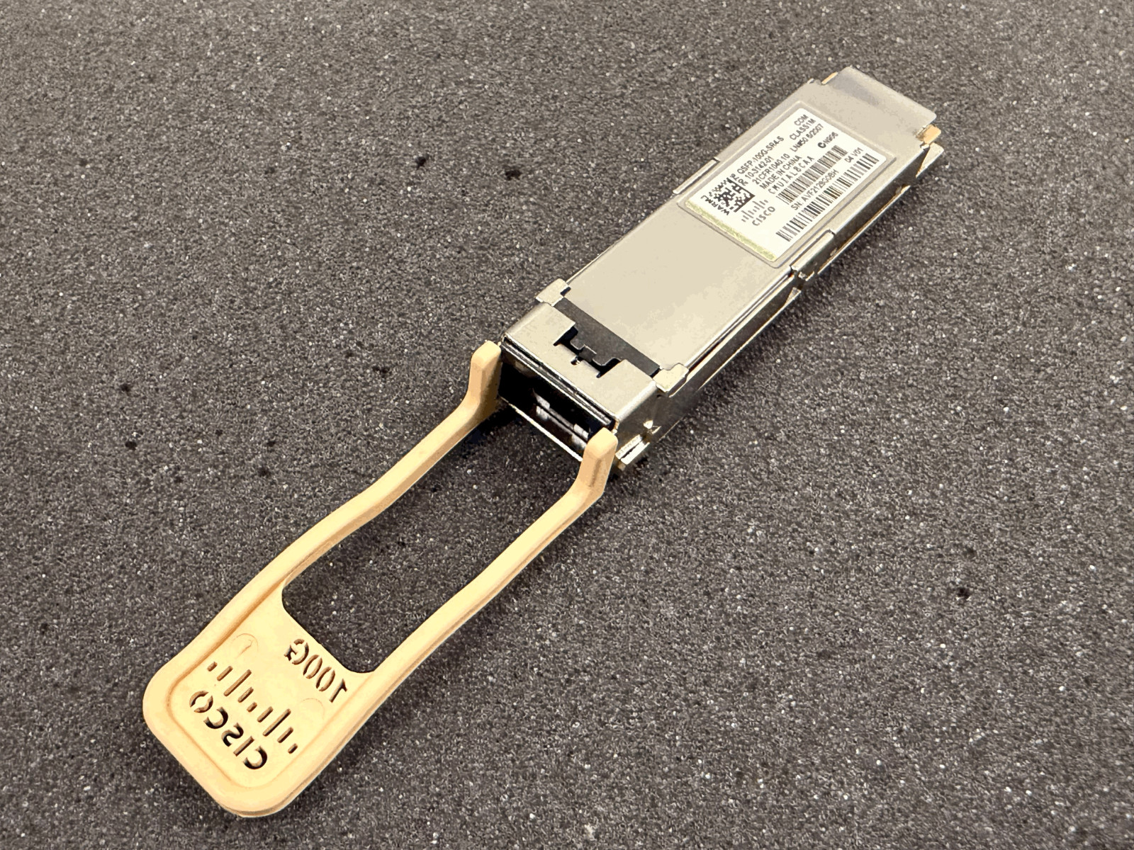 GENUINE Cisco QSFP-100G-SR4-S 100G QSFP Transceiver Module - 10-3142-01