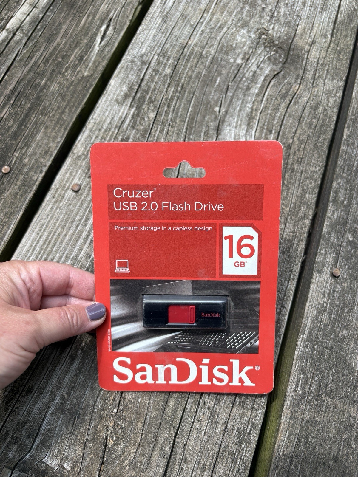 Brand New SanDisk Cruzer 16GB USB Flash Drive SDCZ36-016G-A11 Black/Red
