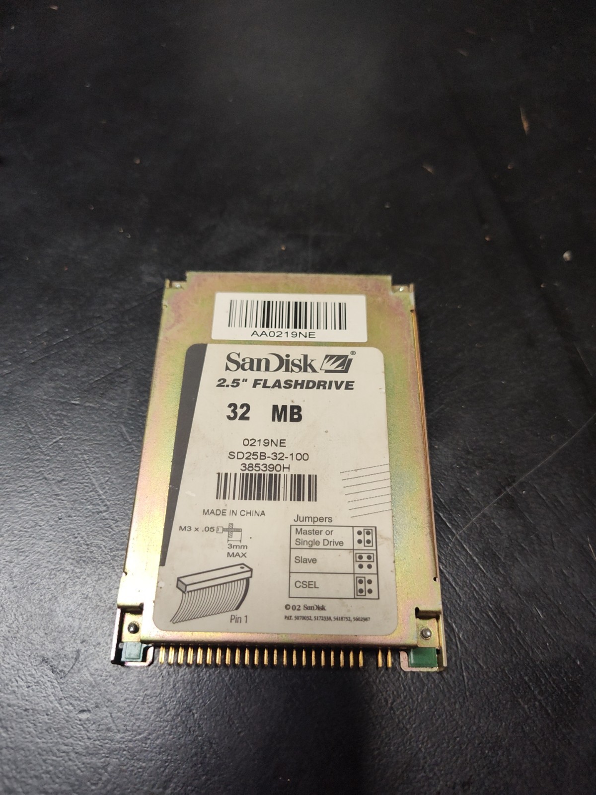 Vintage Sandisk 2.5" Flashdrive 44-Pin SD25B-32-100 32 Mb