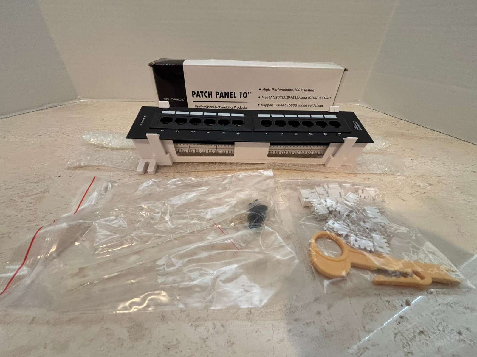  Monoprice MP-C5U8WMH12 7299 10" Vertical Mount Cat5e Mini Patch Panel