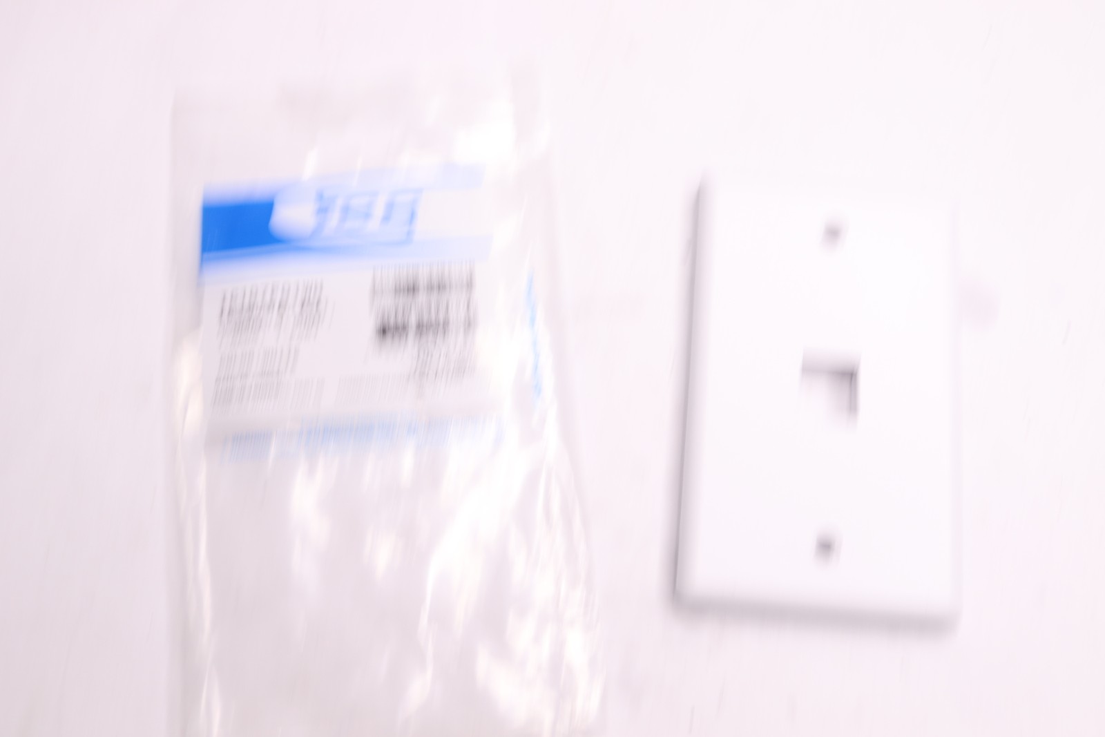 ICC Classic Faceplate 1-Gang 1 Port White ICC-FACE-1-WH