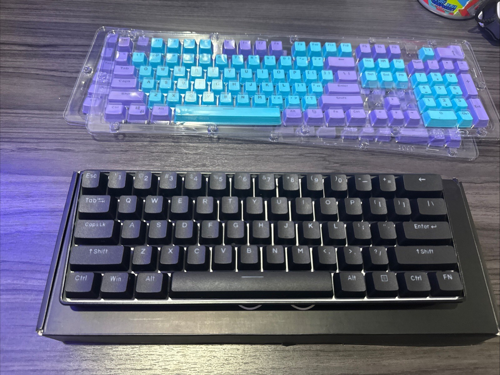 Kraken Keyboard 60% + Custom Keycaps