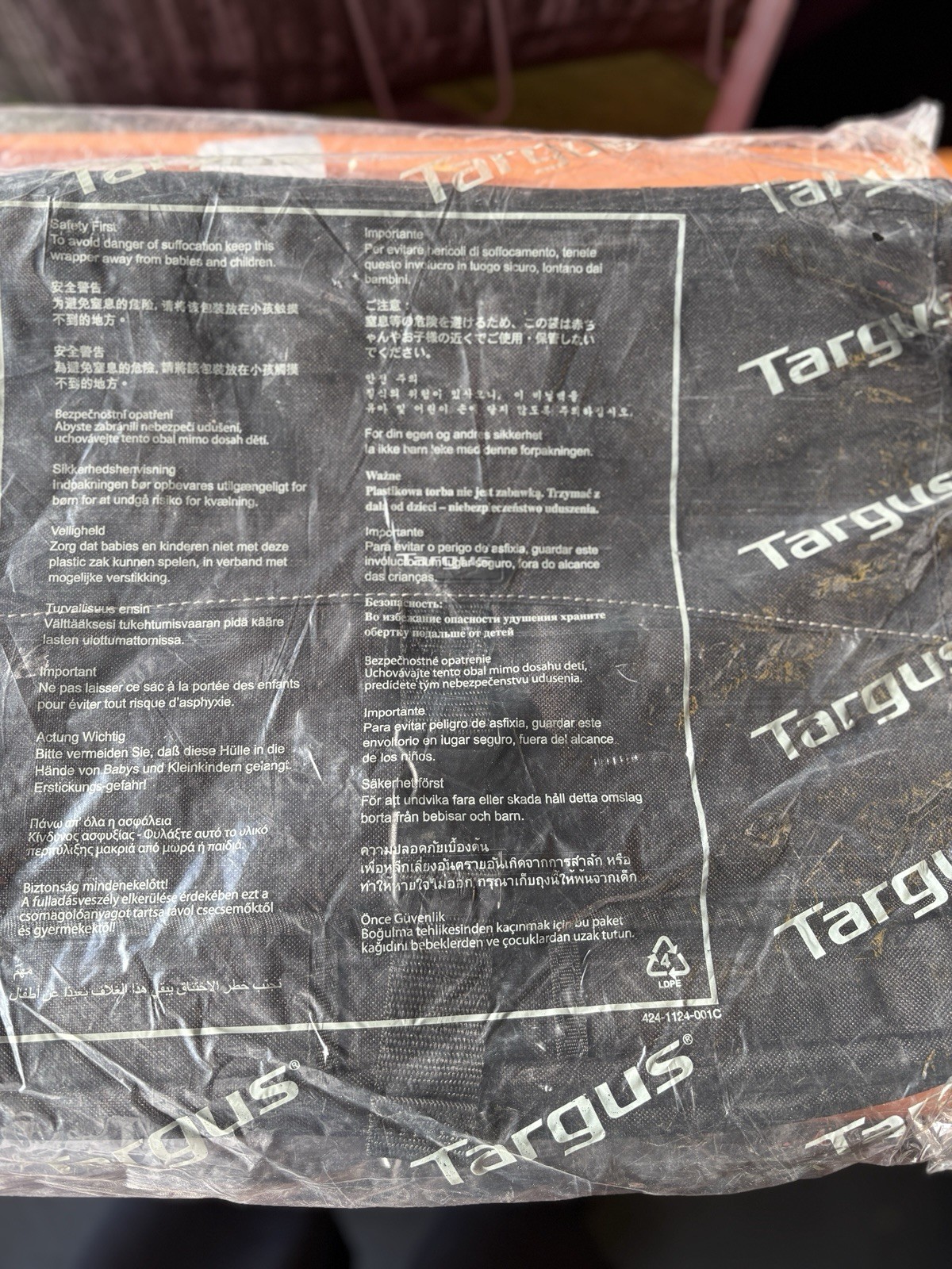 NEW Targus Traditional Laptop Shoulder Bag 15.6"