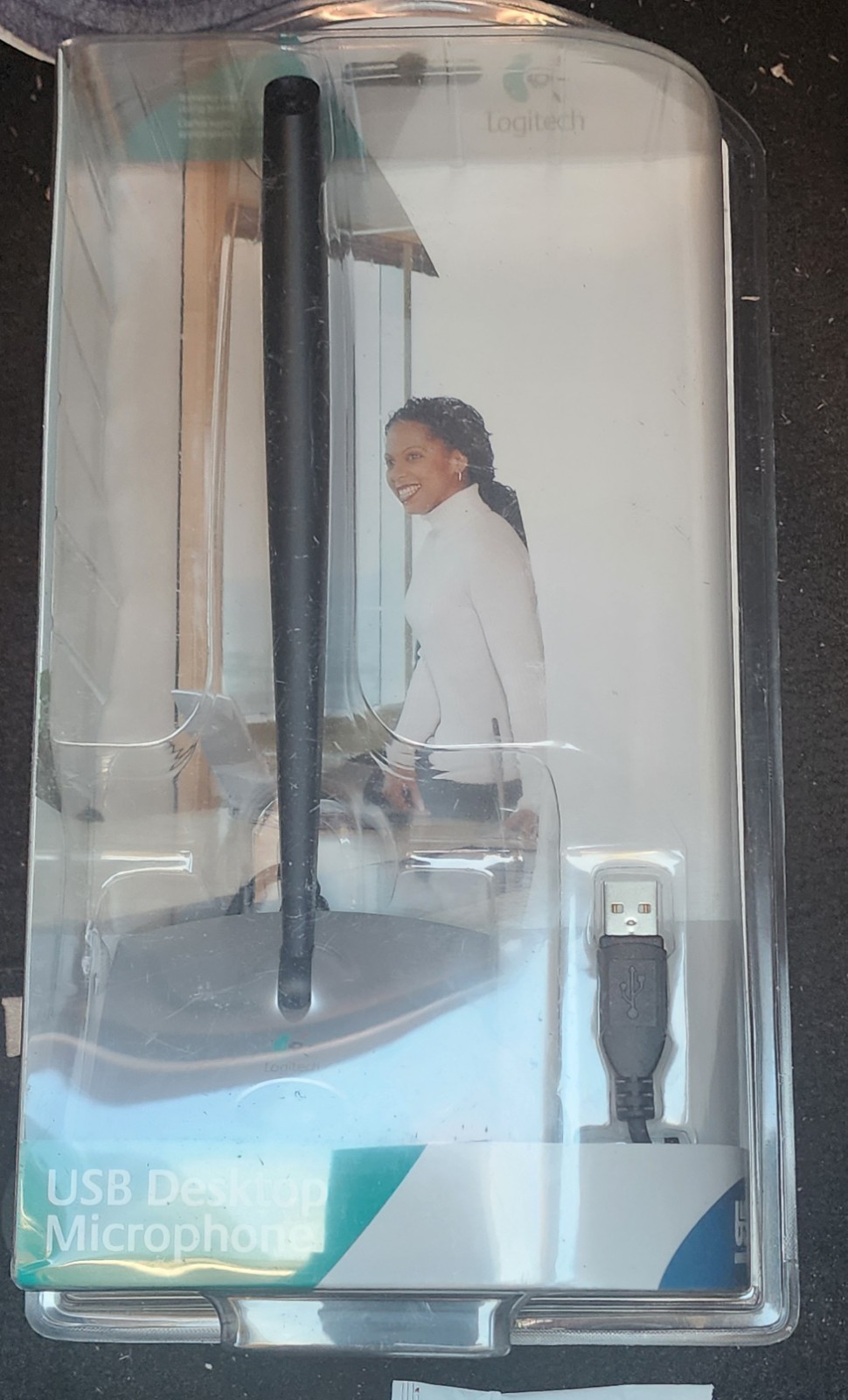 New/Sealed. Logitech USB Desktop Microphone 980186-0403 for PC or Mac Skype
