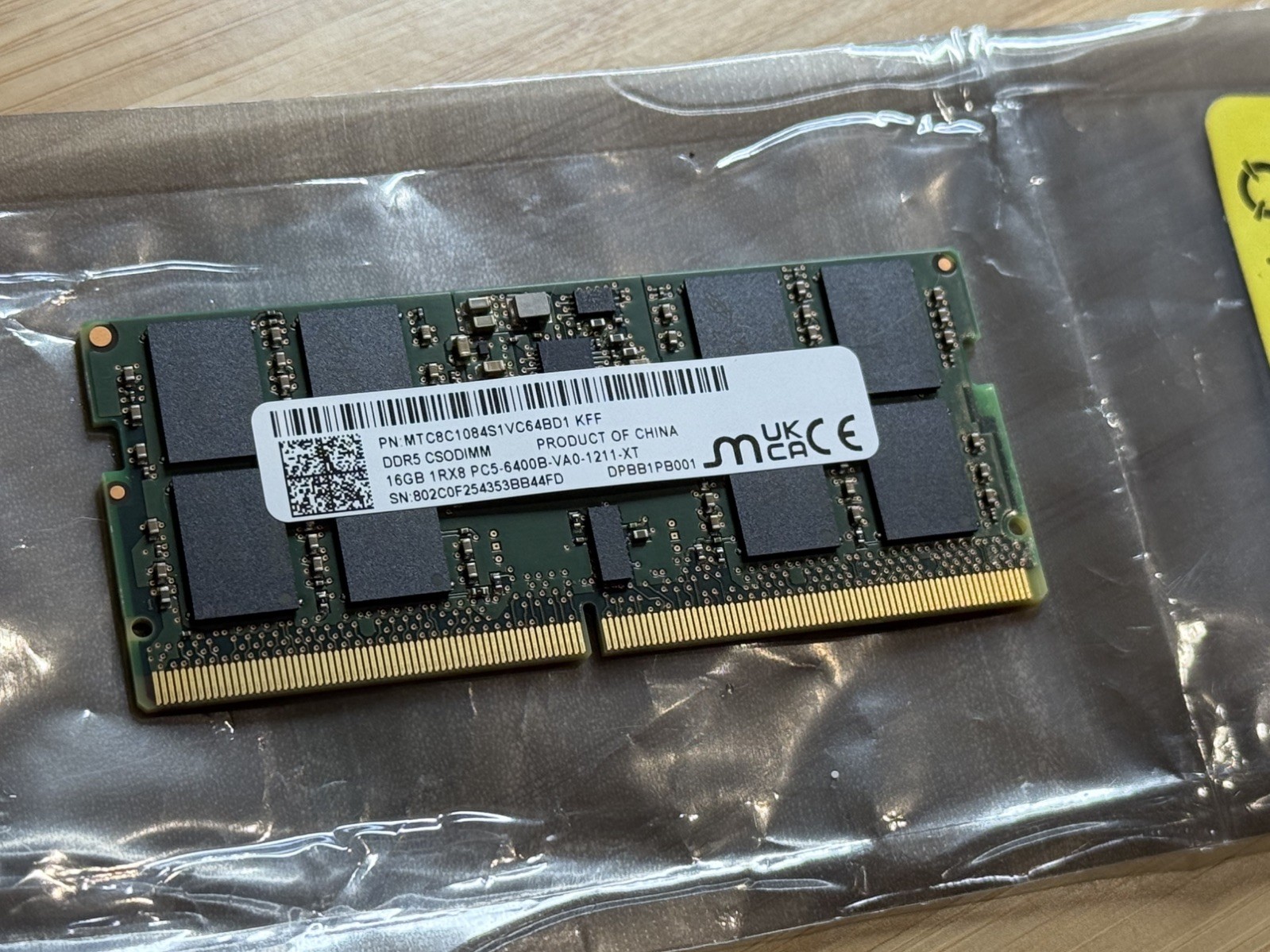 Micron MTC8C1084S1VC64BD1 16GB DDR5 6400 6000 CL52 CSODIMM Laptop Memory