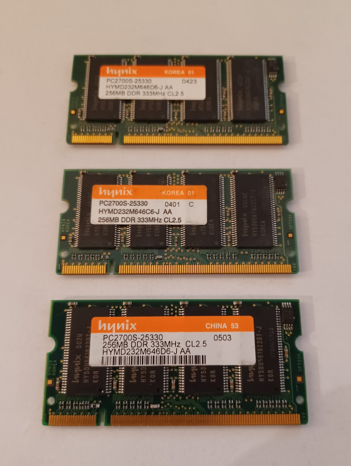 Hynix PC2700S 768MB Kit (3x256MB) DDR333 200-Pin SO-DIMM DDR1 SDRAM