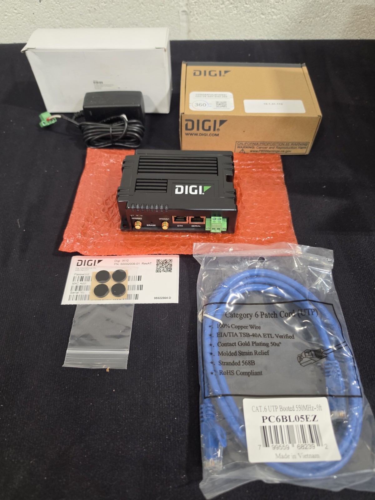 Digi IX10 Industrial Cellular Router LTE Cat 4 Global IX10-00G4 50002009-01