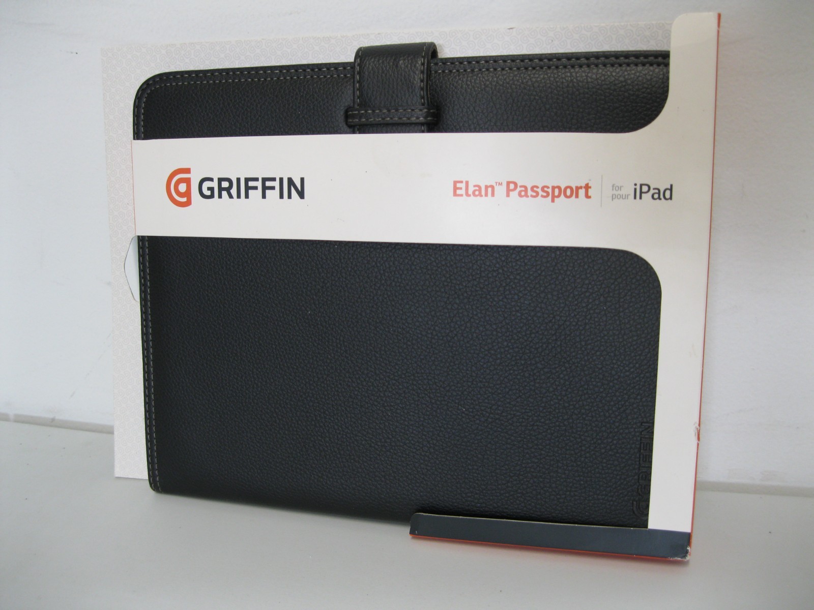 Griffin Elan Passport Folio Case for iPad - Nylon, Black