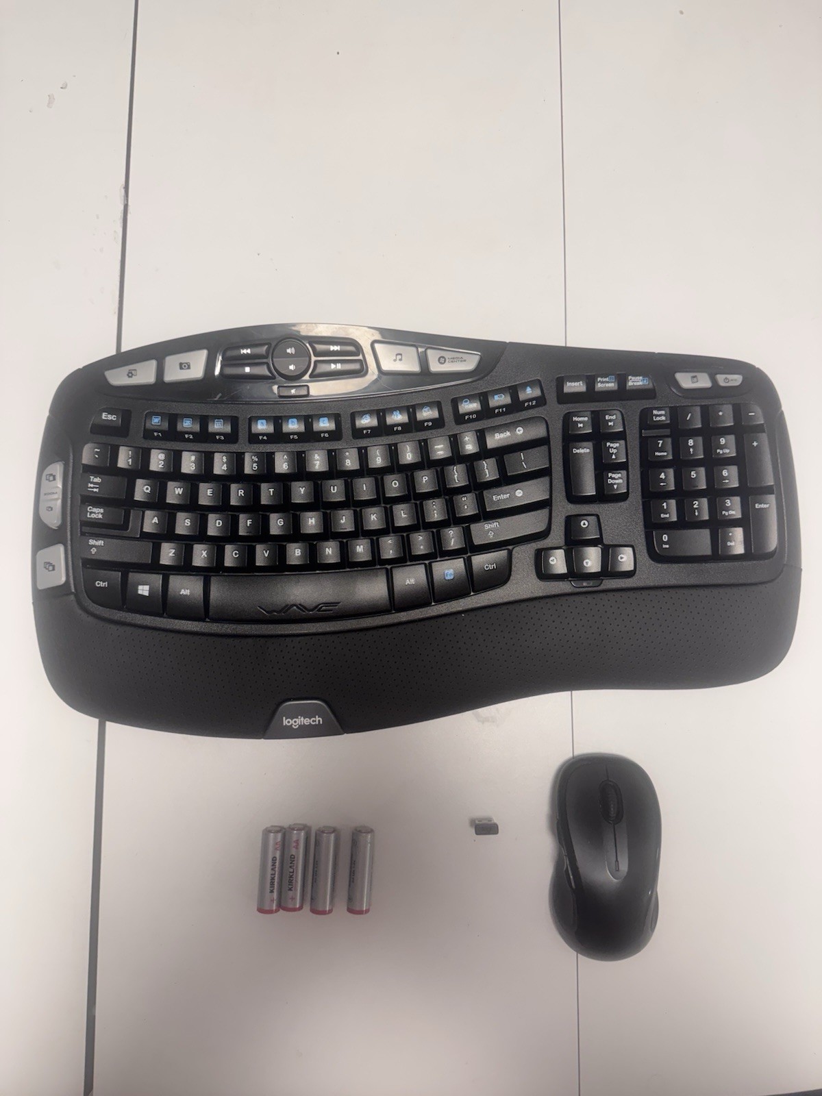 Logitech K350 Ergonomic Keyboard + M510 Wireless Mouse USB Receiver + Batteries