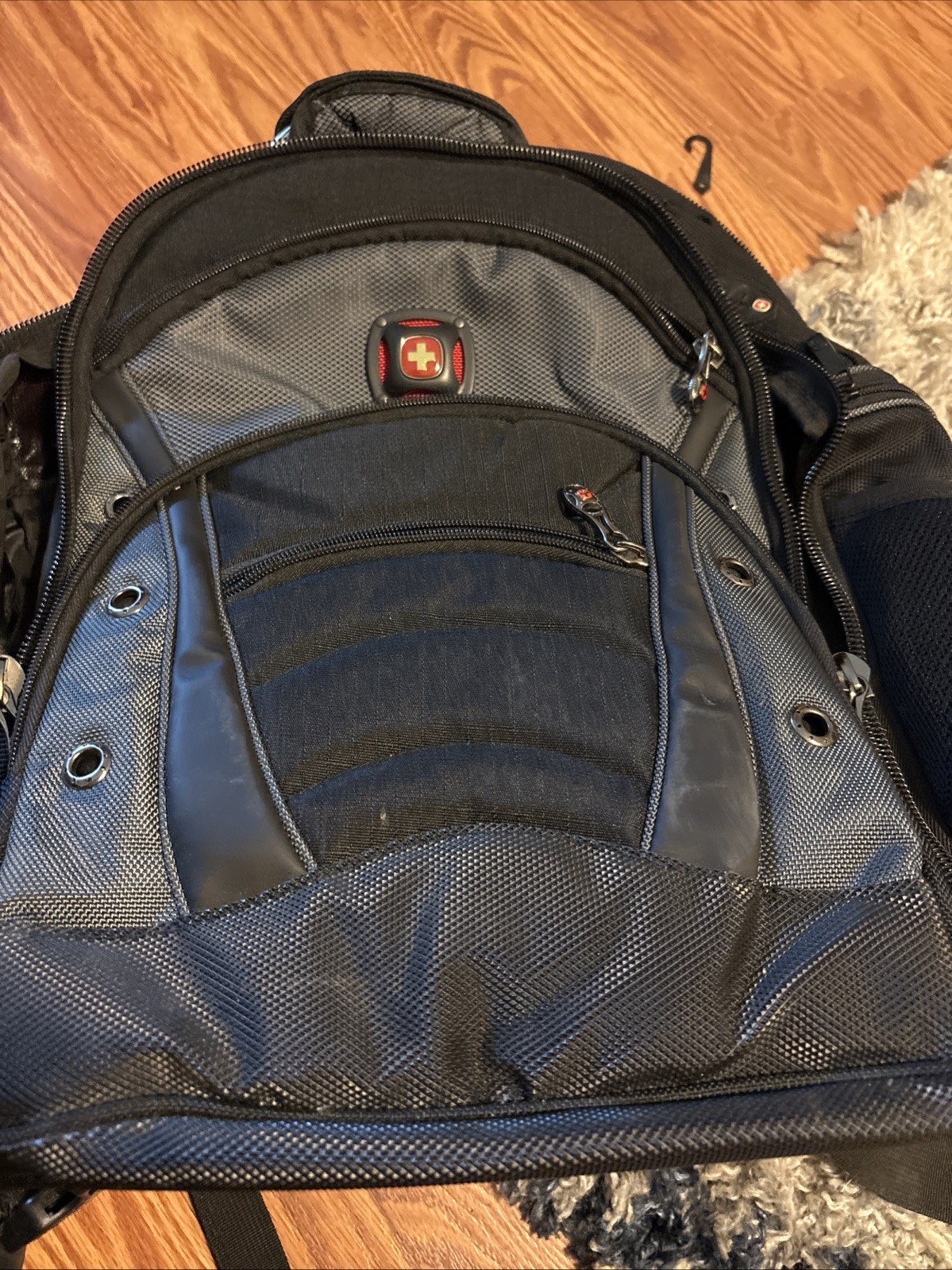 Swiss Gear Uline 16" Laptop Backpack Wenger Synergy - Black/Gray/Red ✅