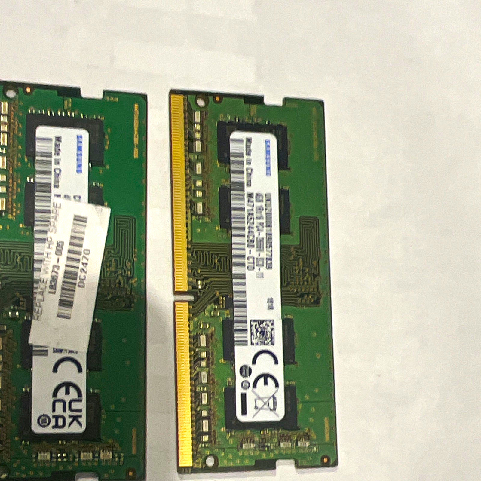 Samsung 8 (2x4GB) DDR4-2666 PC4-21300 260-Pin SO-DIMM M471A5244CB0-CTD