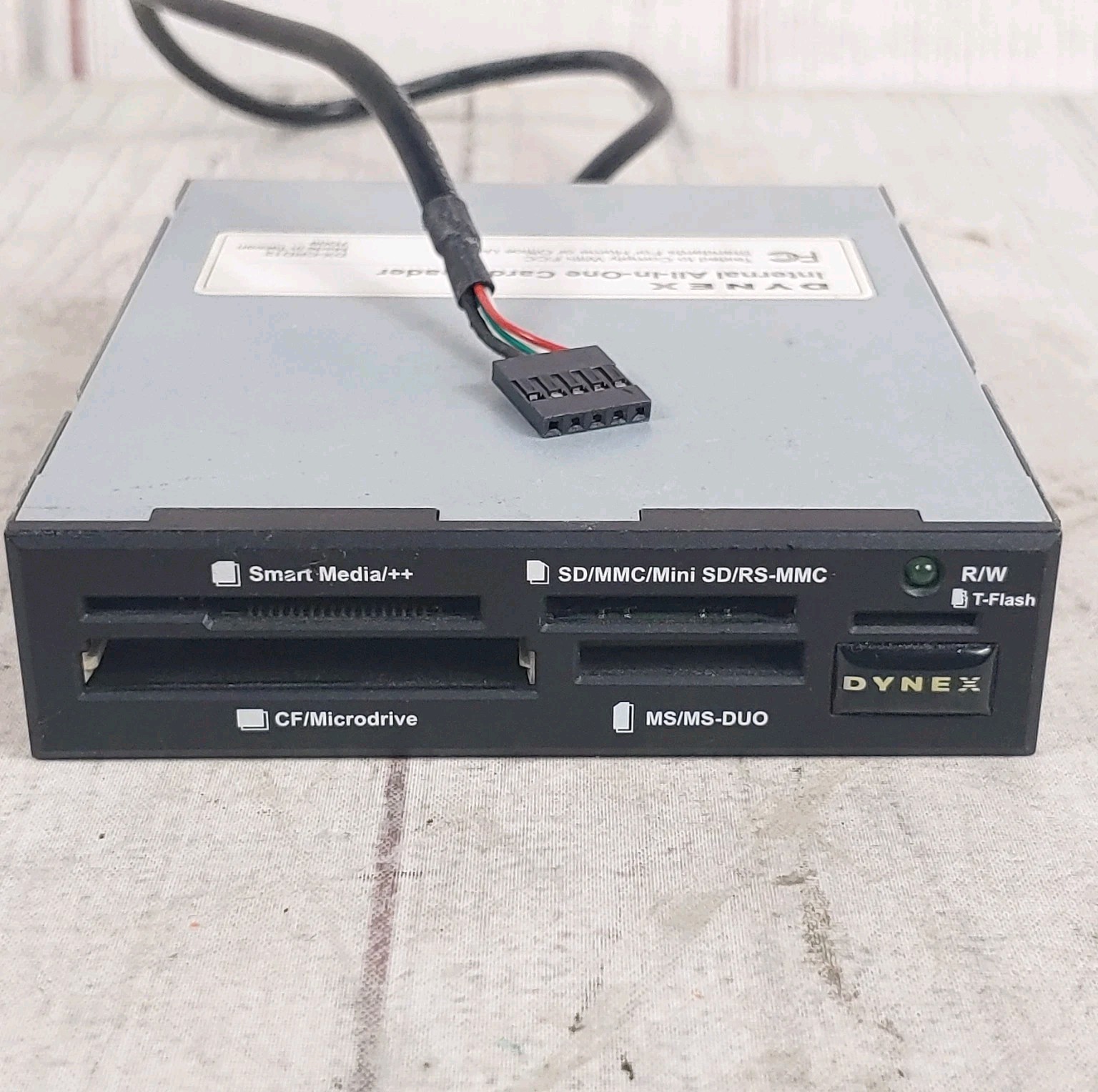 Dynex DX-CRD12 Multiformat All in One Media Card Reader/Writer-USB 2.0 Used