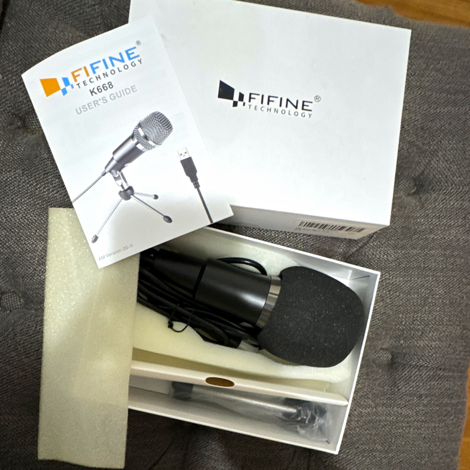 FIFINE Technology K668 USB Cardioid Microphone w/ Tripod Adjustable Stand, Black