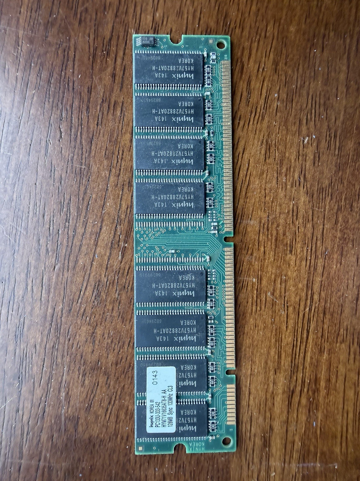 HYUNDAI Hynix HYM71V16635 AT8-H AA 128MB PC-133 133MHz CL3 168-pin SDRAM