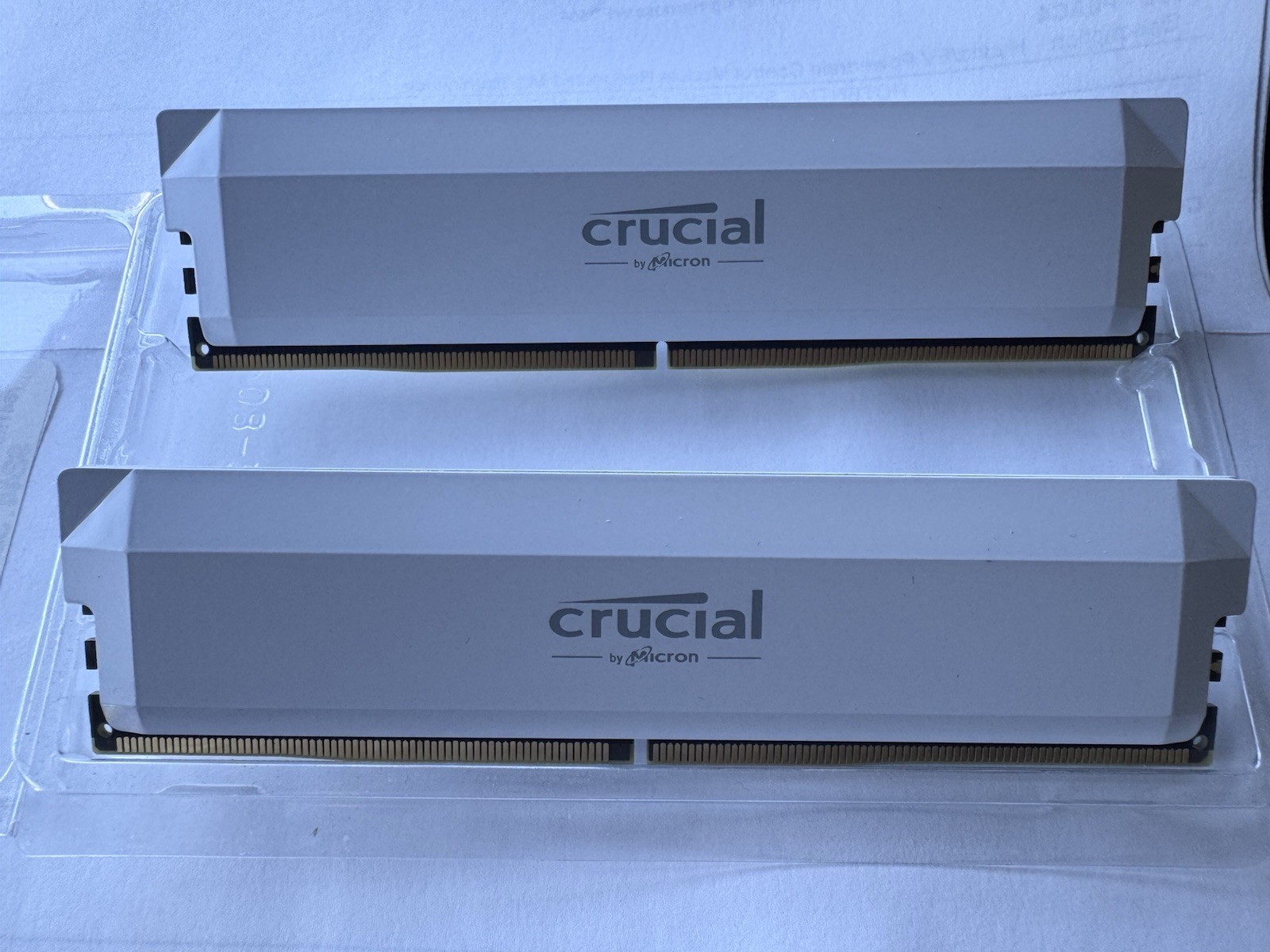 Crucial DDR5 Pro 32GB (2x16GB) RAM DDR5 6400MHz CP16G64C38U5W.M8D3