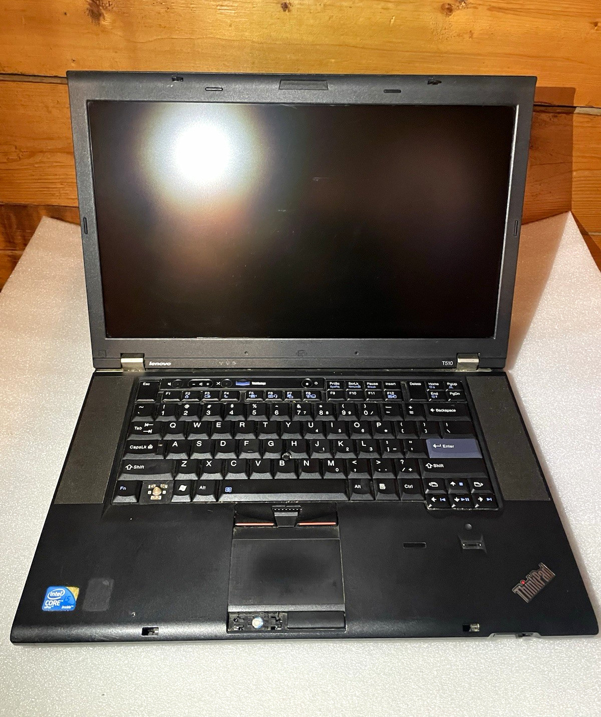 Lenovo ThinkPad T510 15.6” i5-M 560 2.67GHz 6GB RAM 300GB SSD Linux Mint