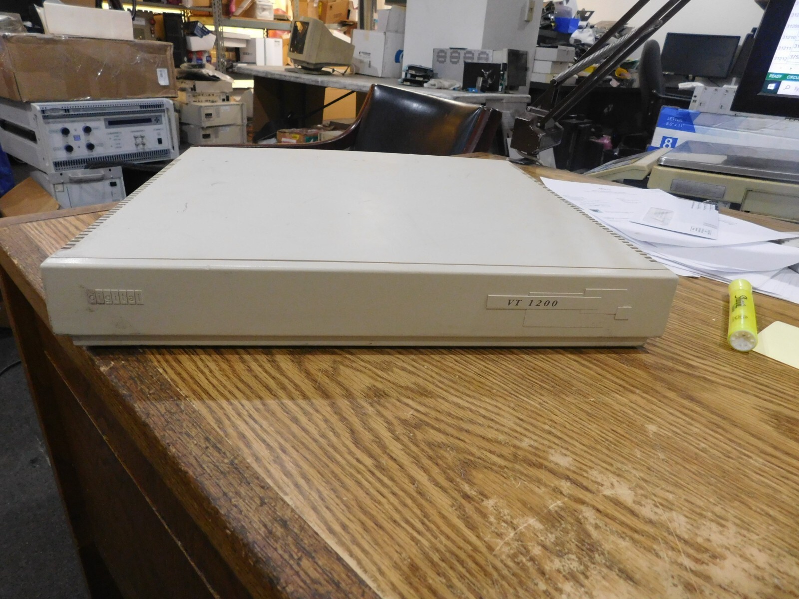 Vintage Digital Equipment (DEC) VT 1200 High-Resolution Multi-Windowing Terminal