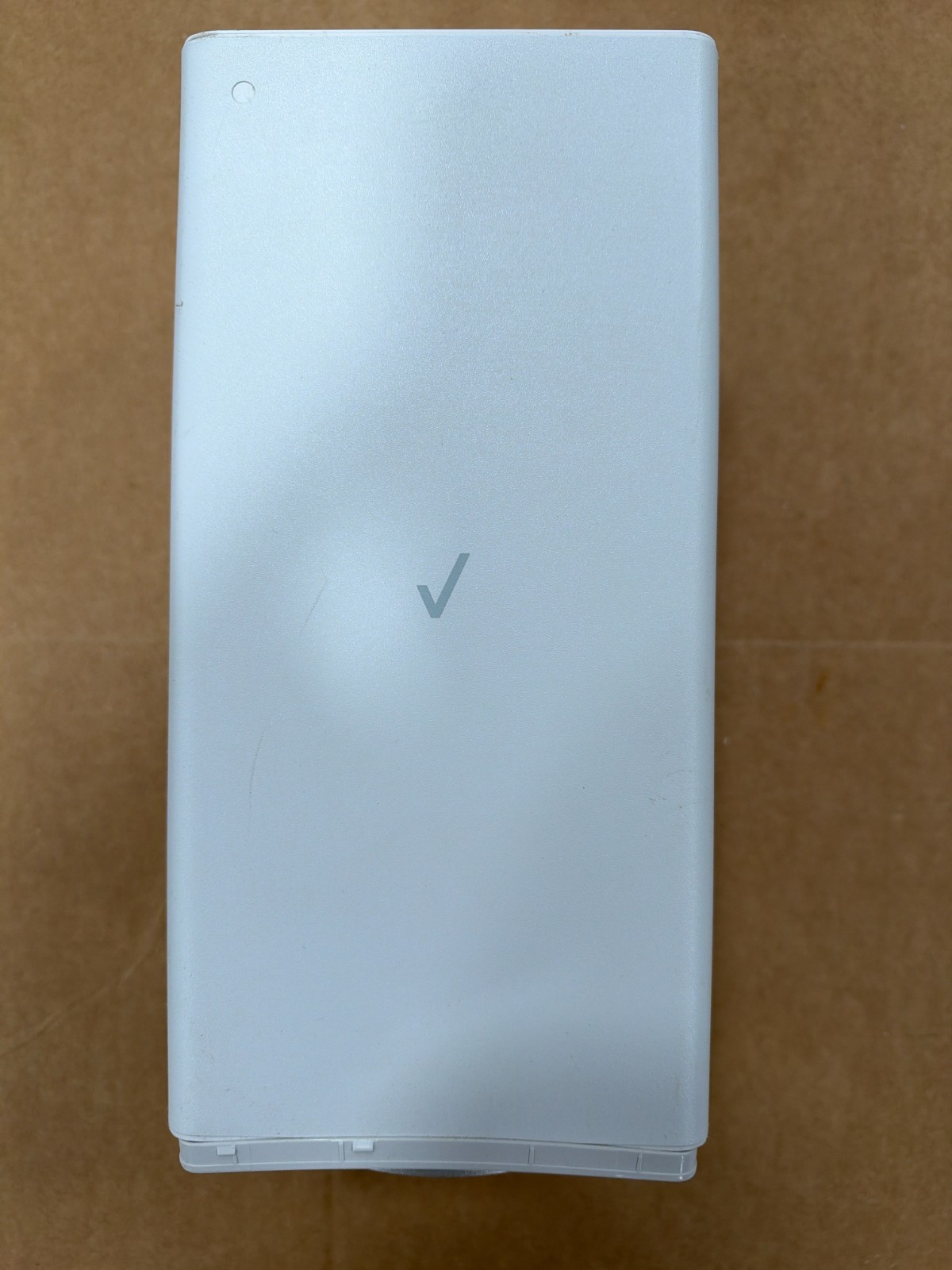 Verizon CR1000A 1000 Mbps 3 Port Wireless Router - White