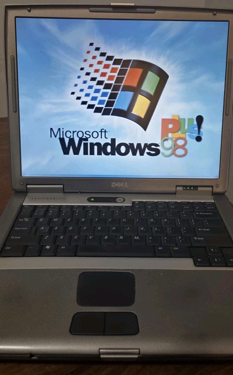 RESTORED RETRO GAMING WINDOWS 98 DELL LAPTOP DVD PLAYER CD BURNER DOS BOX 