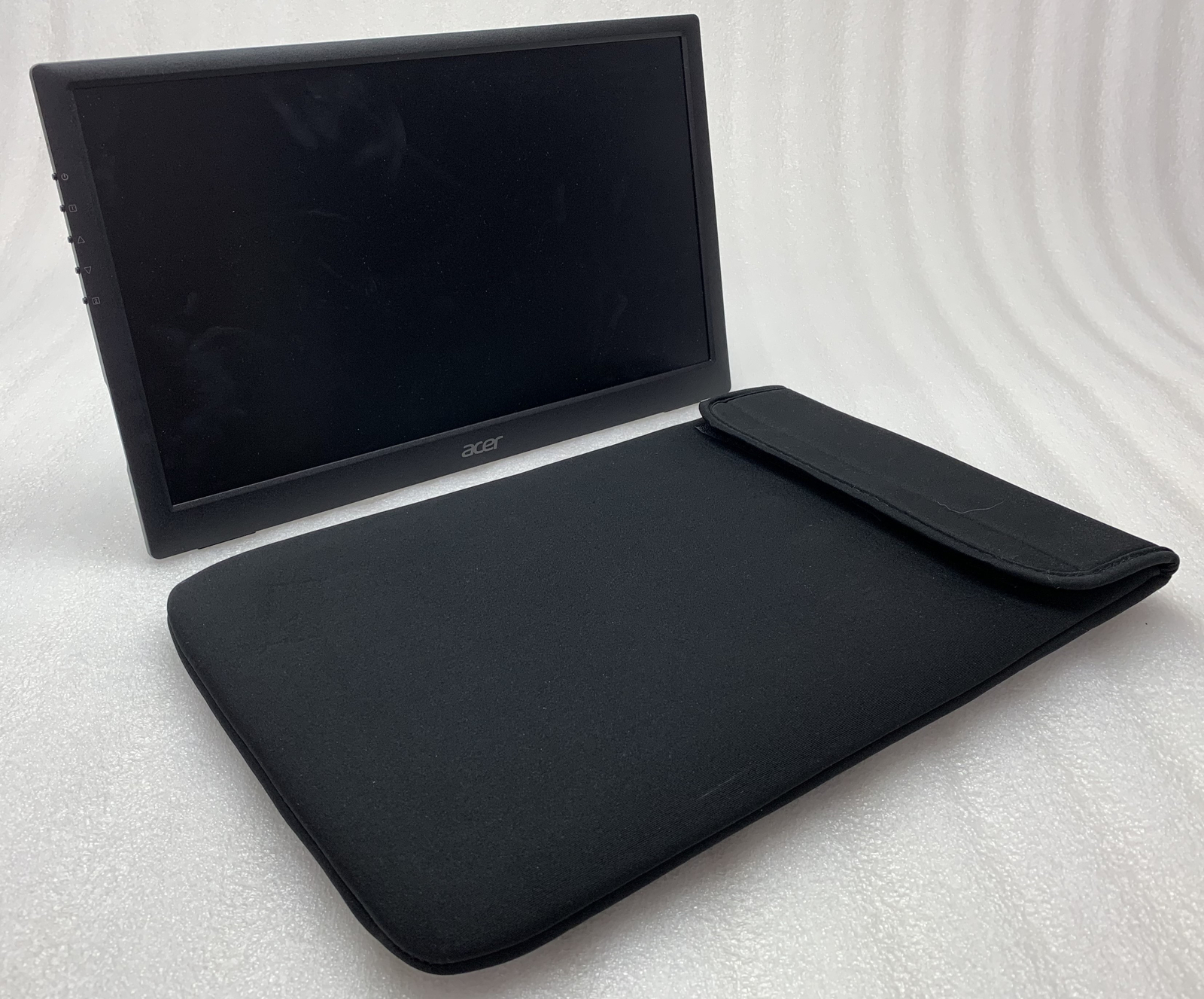 Acer LCD Monitor Model No PM161Q LED Backlight With Case NO Power Adapter
