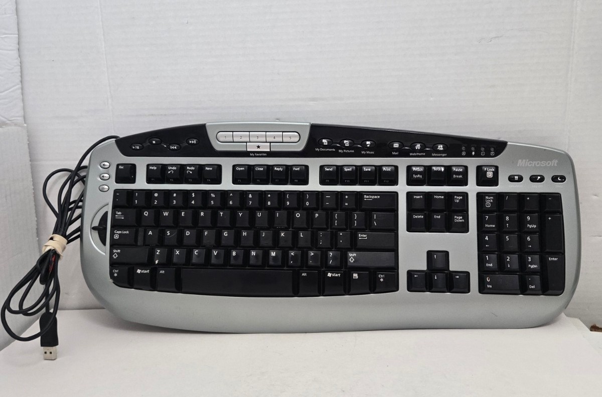 Microsoft KC-0405 Digital Media Pro USB Wired Keyboard Multimedia
