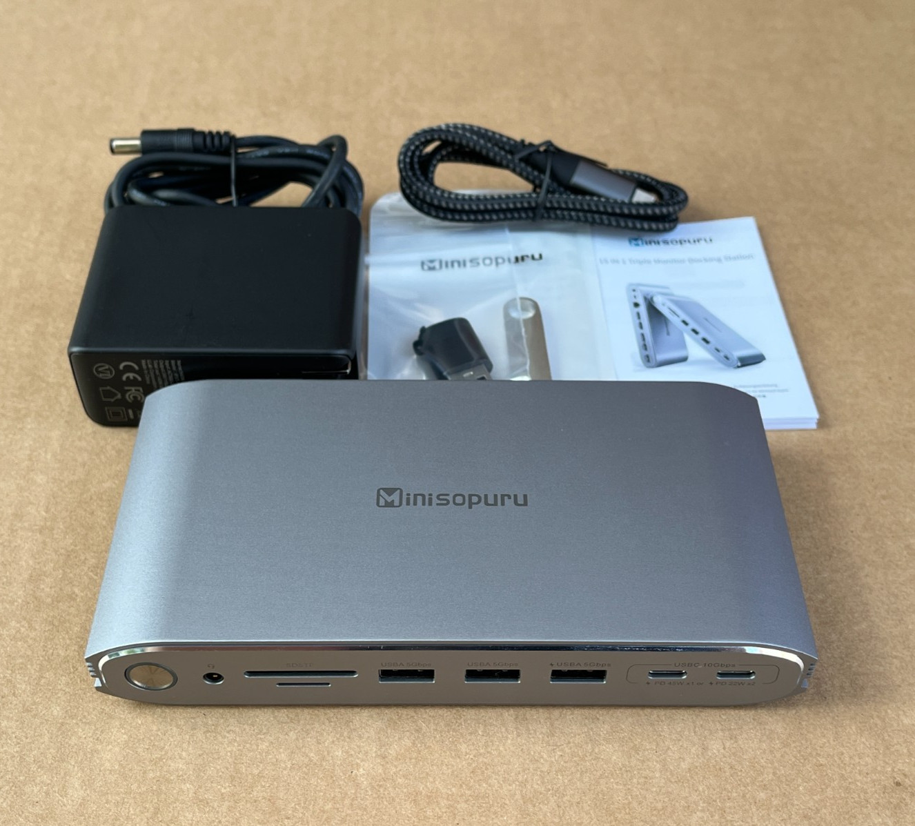 Used DisplayLink Docking Station Triple Monitor with 140W Power Adapter