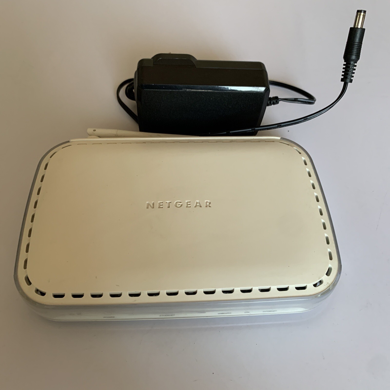 Netgear Wireless ADSL2+ Modem Wi-Fi Wireless Router DG834G v4