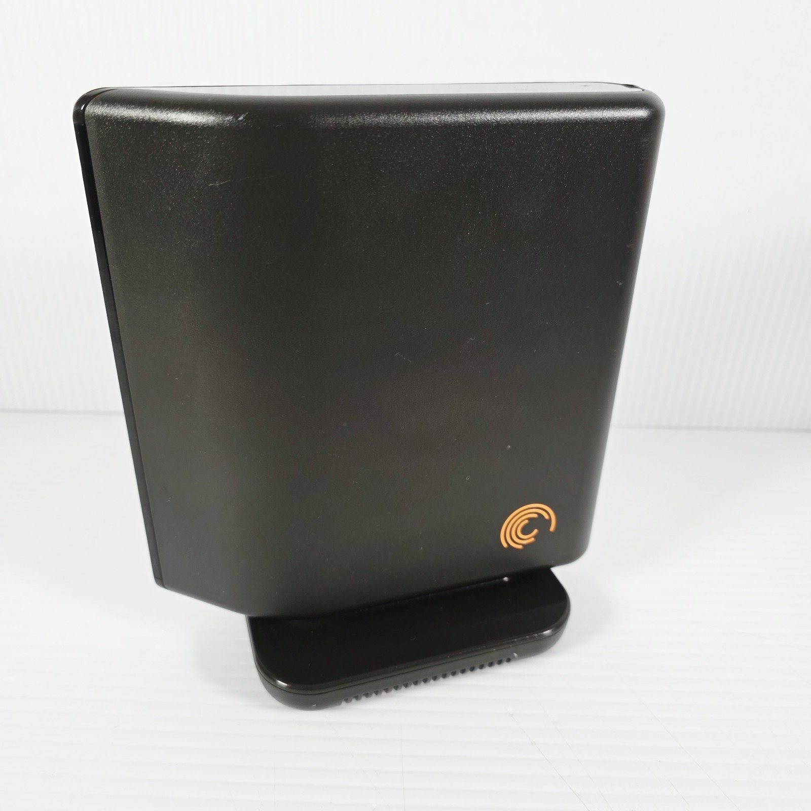 Seagate FreeAgent Desktop 250 GB 9NK2AE-500 USB 2.0 External Hard Drive.