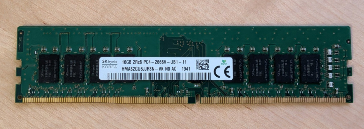 SK Hynix 16GB  PC4-2666V DDR4 ECC RDIMM Server Memory HMA82GU6JJR8N-VK
