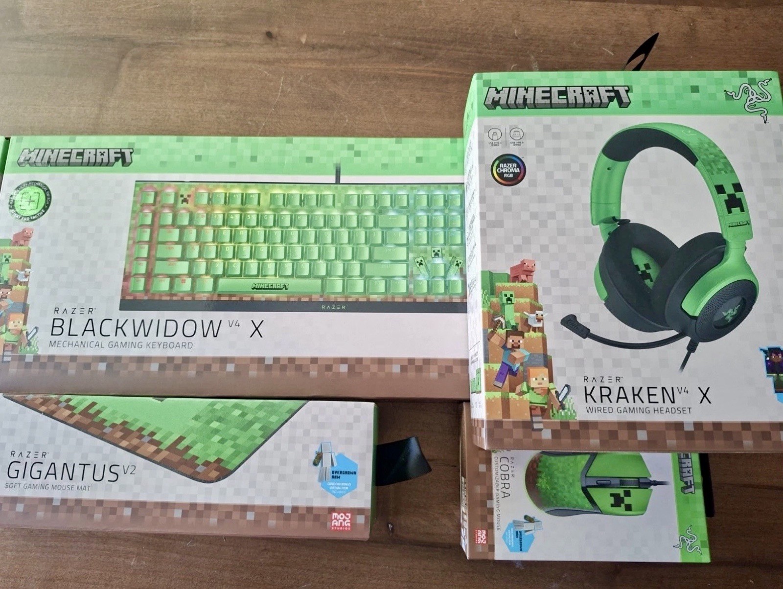 Razer Minecraft PC Peripheral bundle.  Mouse + Keyboard + Headset + Mousepad