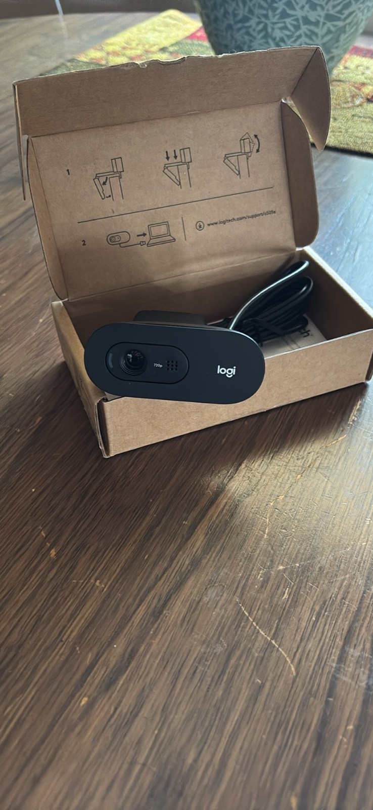 Logitech C505e: Compact and versatile webcam model C505e from Logitech