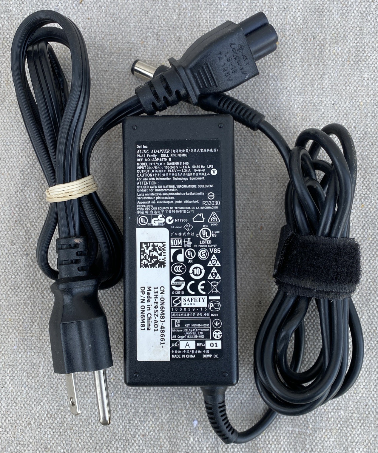 Genuine OEM DELL DA65NM111-00 19.5V 3.34A 65W Original AC Power Adapter Charger