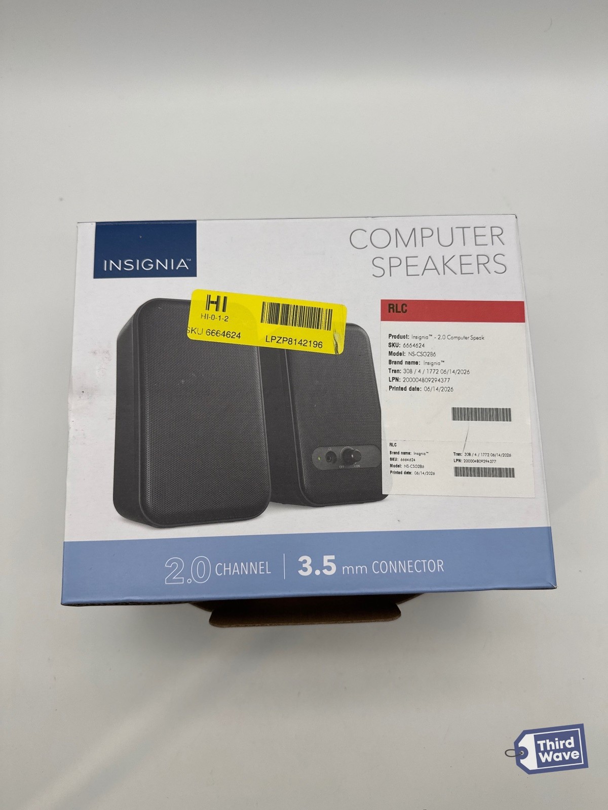 Insignia Computer Speakers 2.0 Channel Wired 3.5mm USB Black 4.5W NS-CSG2B6 (2)