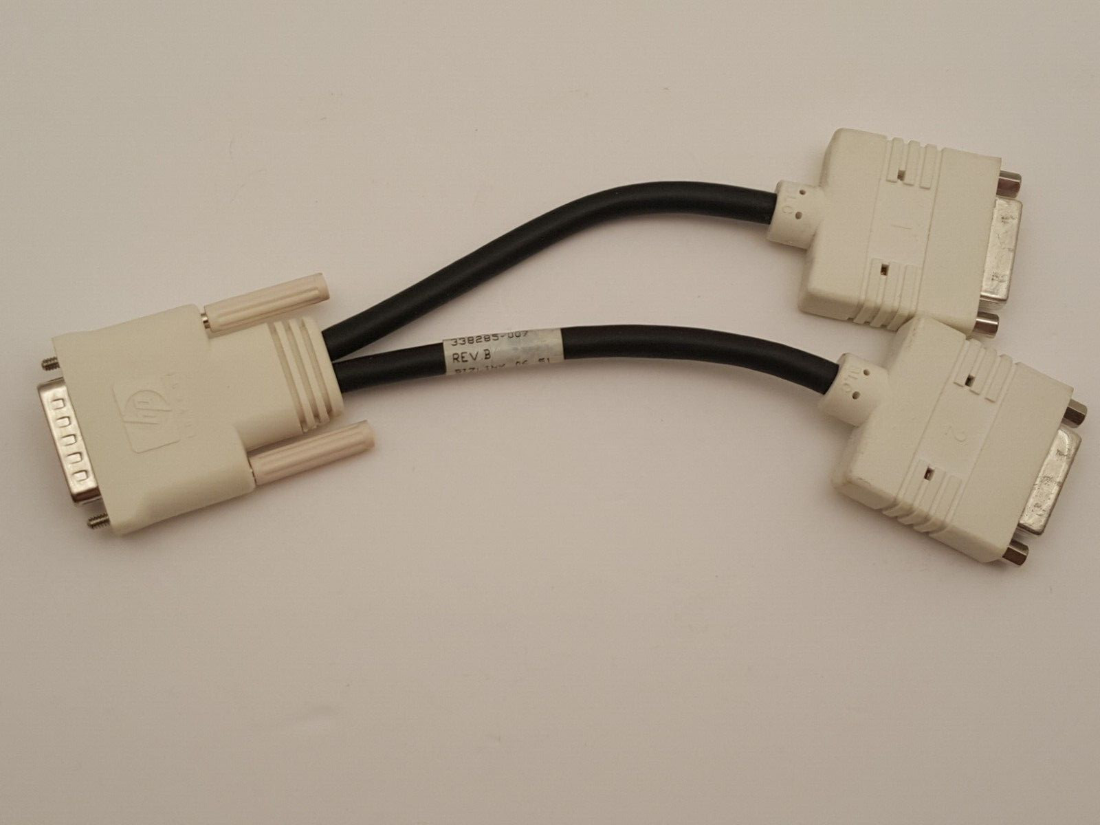 HP / BizLink DMS-59 to Dual DVI-I Y Video Splitter Cable  338285-007 Rev B  USED